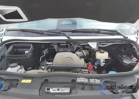 2025 Mercedes-Benz Sprinter 2500 Standard Roof 4-Cyl Diesel Ho z USA, uszkodzony, nr VIN W1Y4NBVY7ST204384